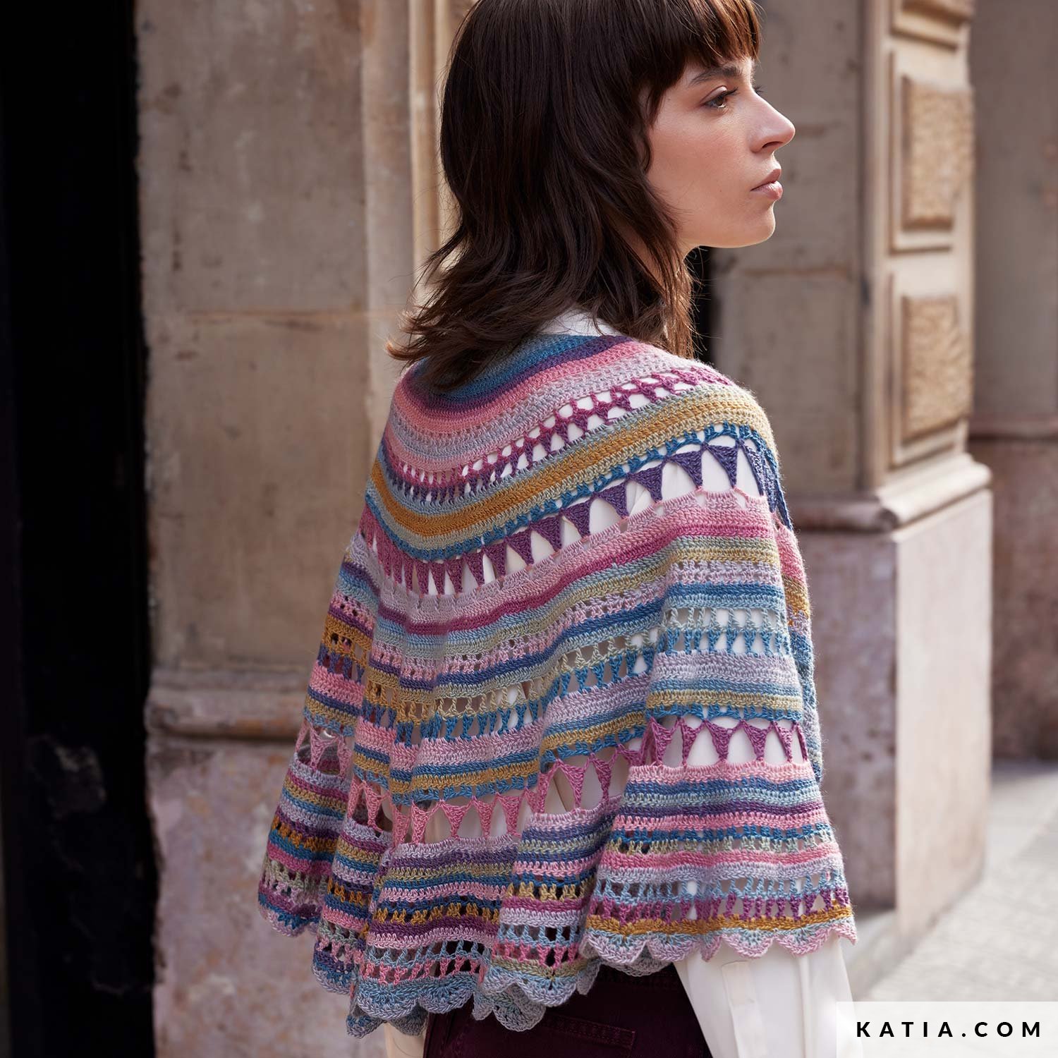 Chal tejido con Silky Lace Rainbow 303